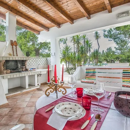 Villa Campanile Sleeps 6 Pool Air Con Wifi Ostuni