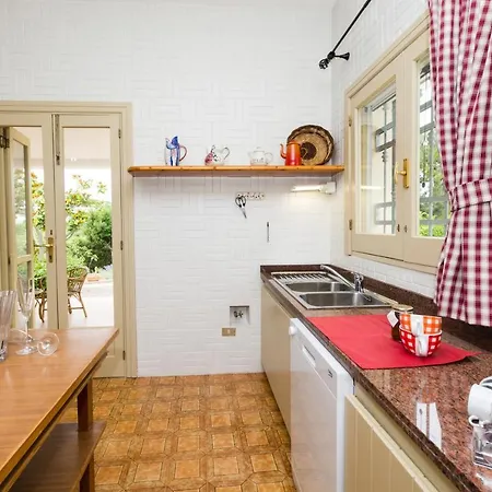 Campanile Sleeps 6 Pool Air Con Wifi * Ostuni