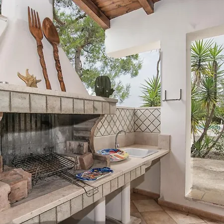 Campanile Sleeps 6 Pool Air Con Wifi Villa